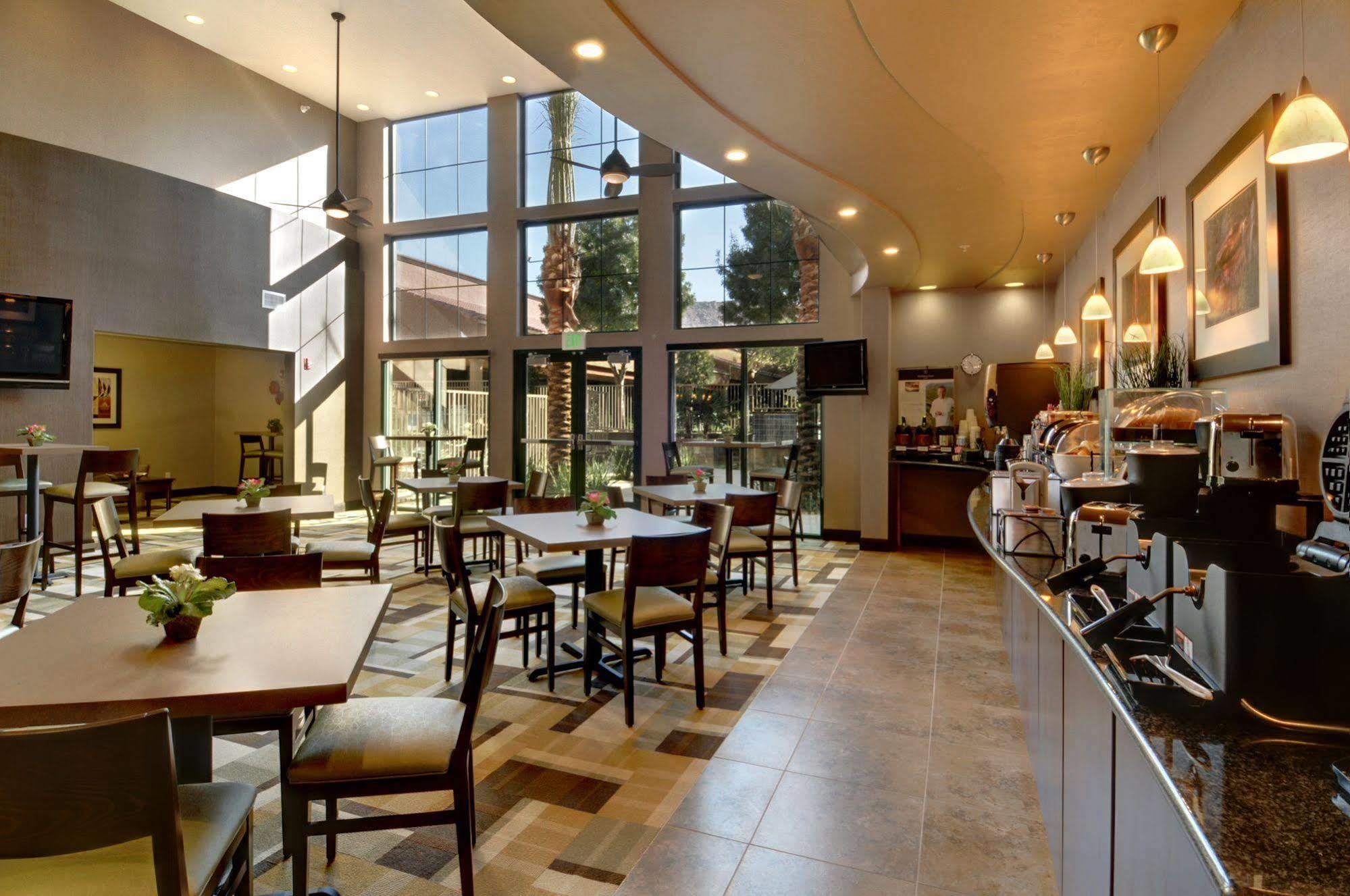 Wingate By Wyndham - St. George Hotel Buitenkant foto